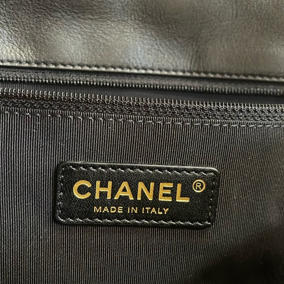 Chanel Rare All Over Me Single Flap Shoulder Bag - Picture 3 of 11